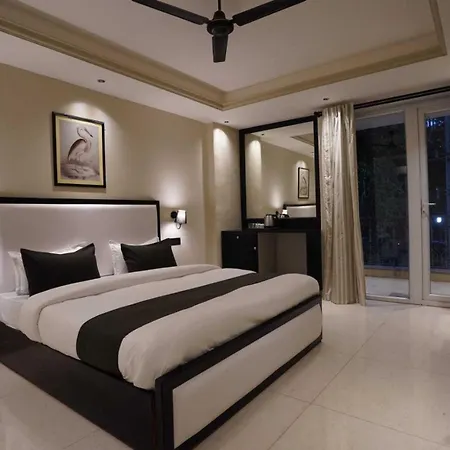 Hotel Clayton Near Igi Delhi Airport